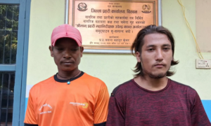 शवबाट कानको मुन्द्रा निकाल्ने दुई जना पक्राउ